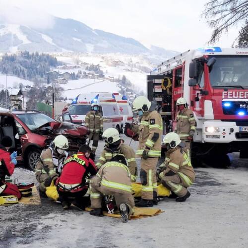 BFV Liezen: Verkehrsunfall Auf Der B320 - Feuerwehren.at